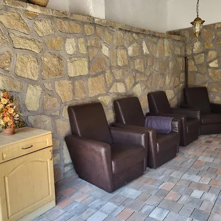 דירה Cseresznyes Vendeghaz Szomolya